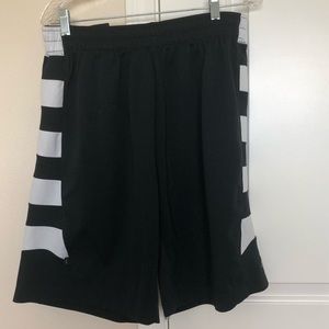 Jordan Dri-Fit Basketball Shorts size Large